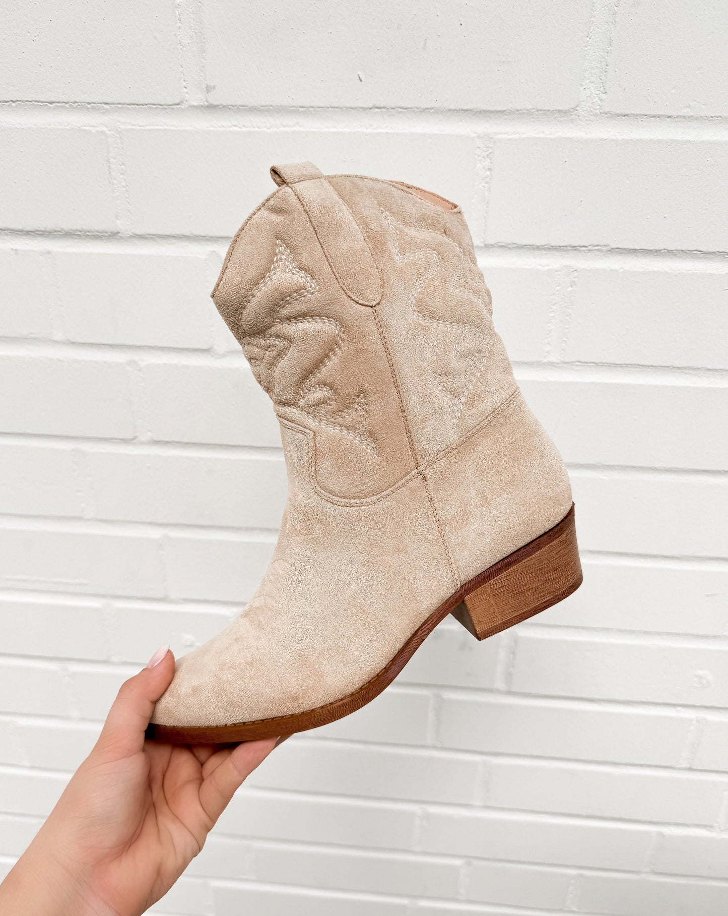 LOW COWBOY BOOTS - beige