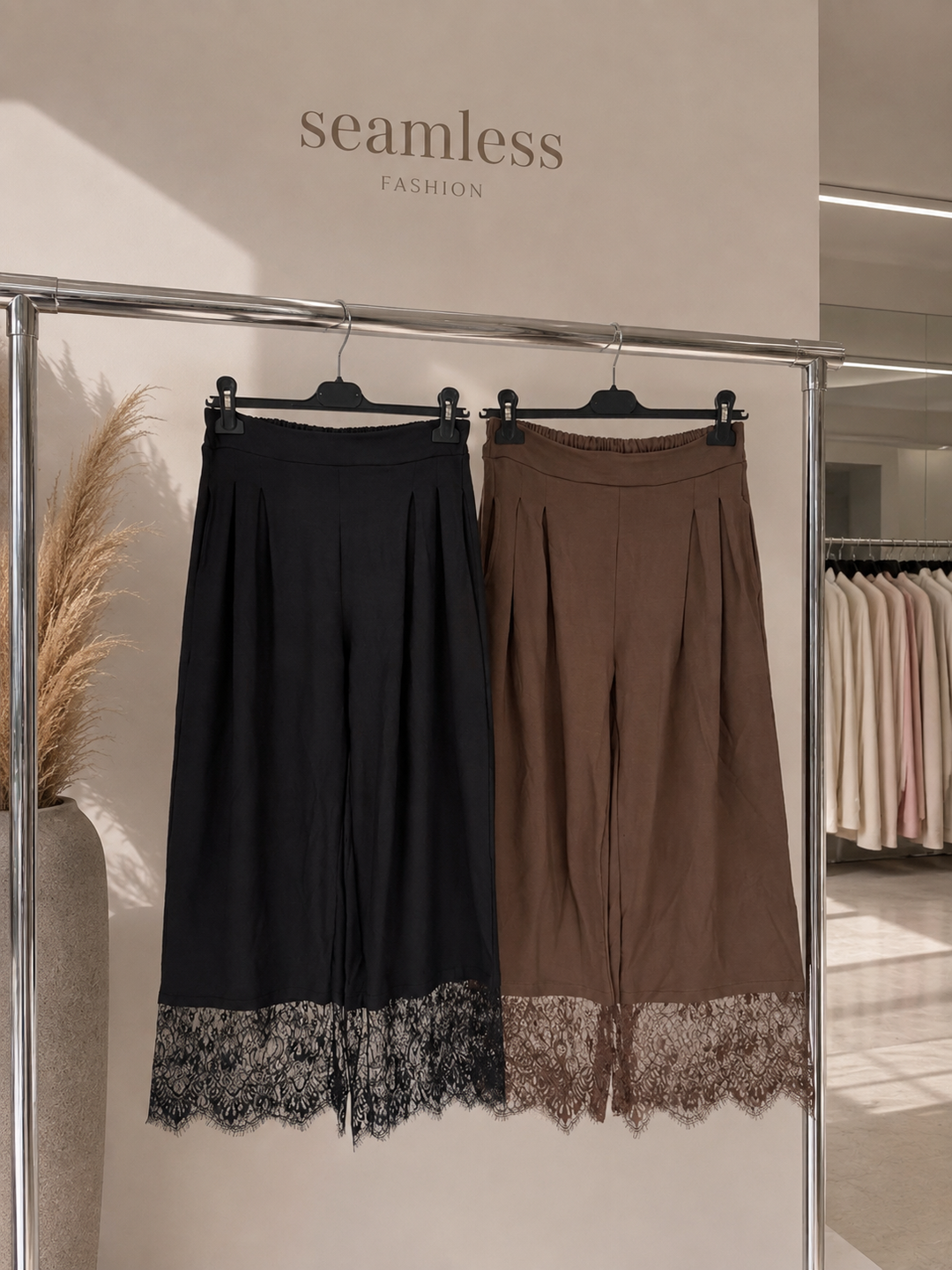 HOSE mit Spitze - schwarz
