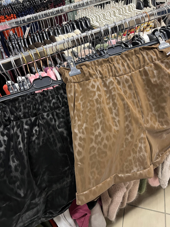 LEO LEDEROPTIK SHORTS - versch. Farben