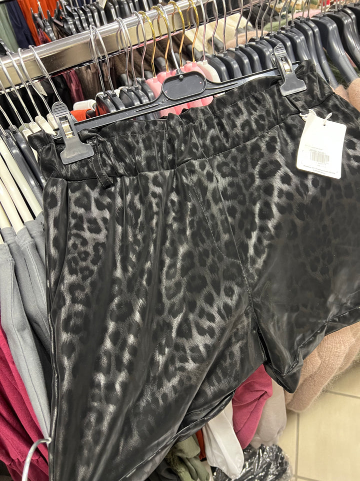 LEO LEDEROPTIK SHORTS - versch. Farben