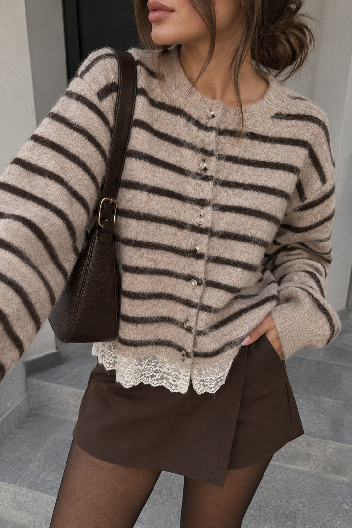 LACE STREIFEN STRICKJACKE - versch. Farben