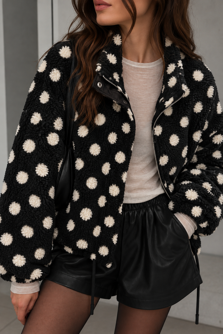 OVERSIZE TEDDY JACKE mit Punkten - versch. Farben