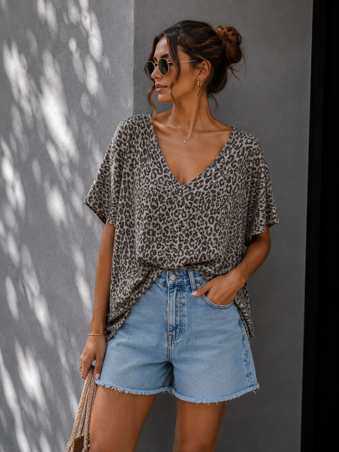 VISKOSE LEO T-SHIRT -  Grau