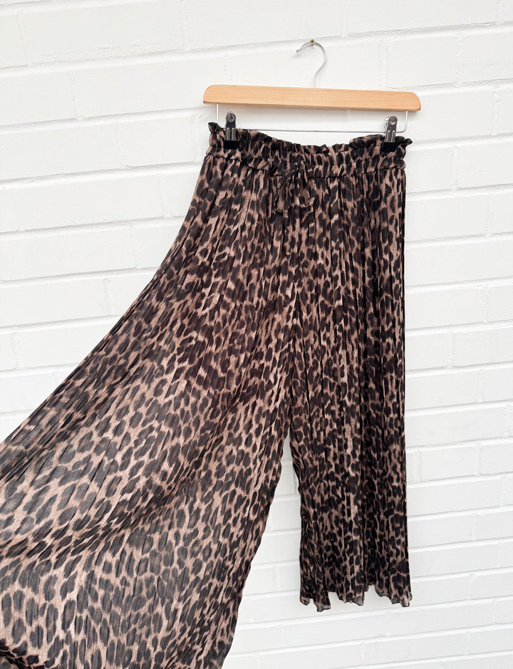WEITE LEO PLISSEE CULOTTE HOSE - braun