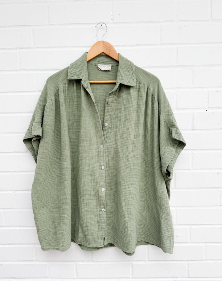 KURZARM MUSSELIN BLUSE- versch. Farben
