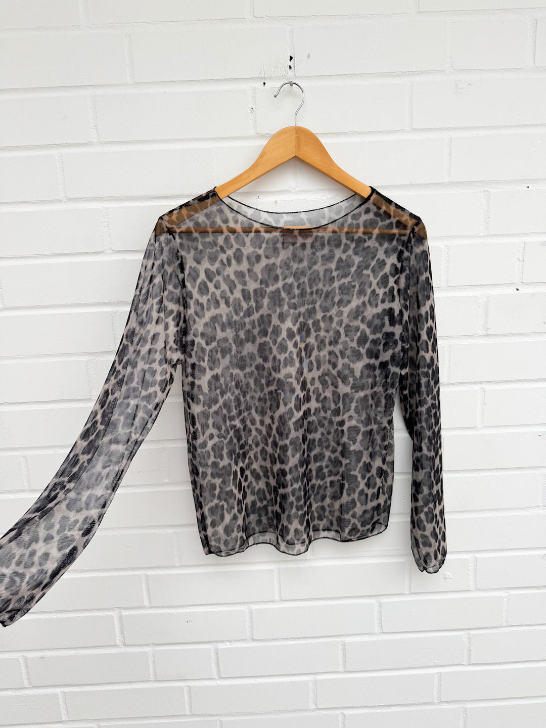 TRANSPARENTES LEO LONGSLEEVE - versch. Farben