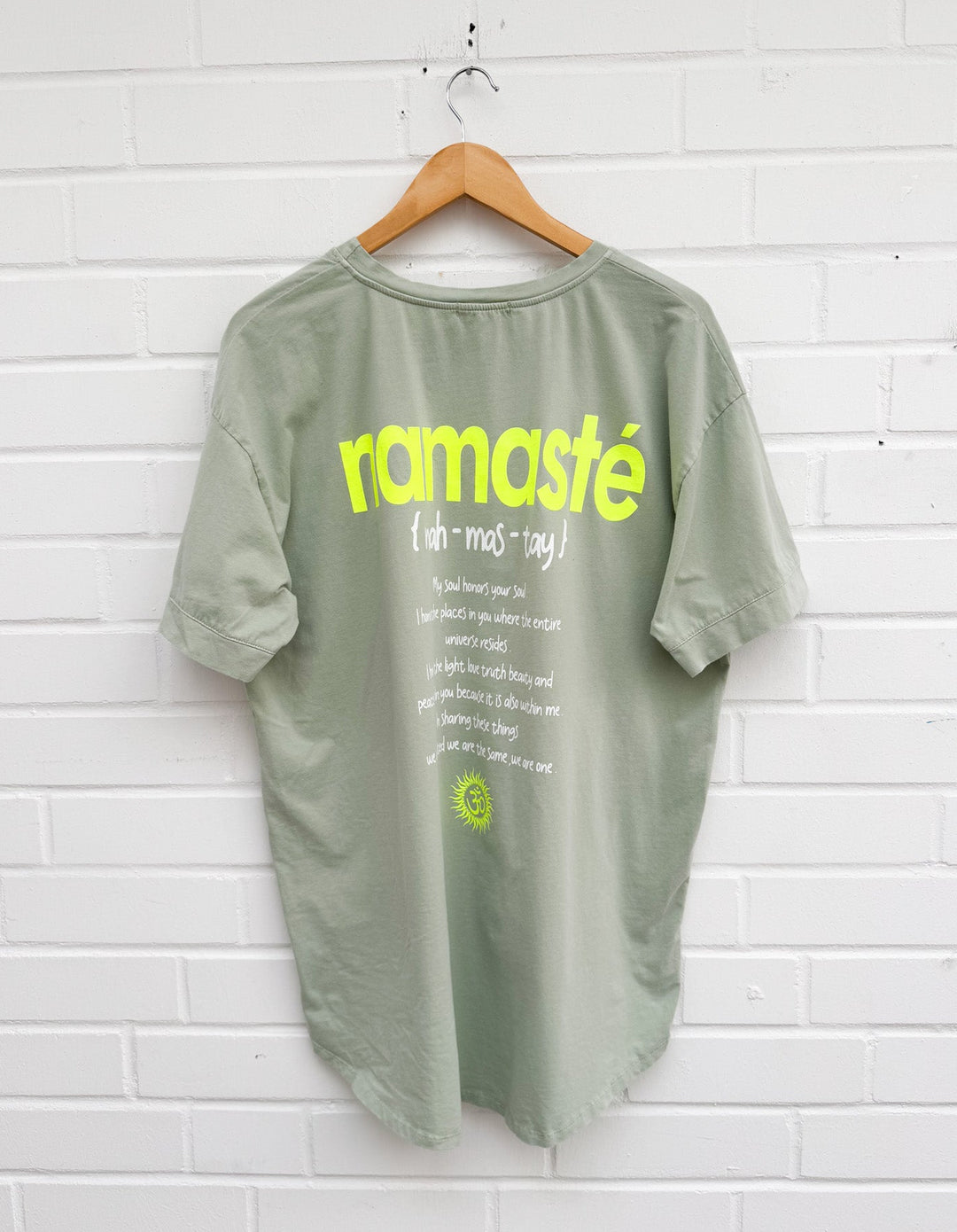 OVERSIZE NAMASTE T-SHIRT - versch. Farben