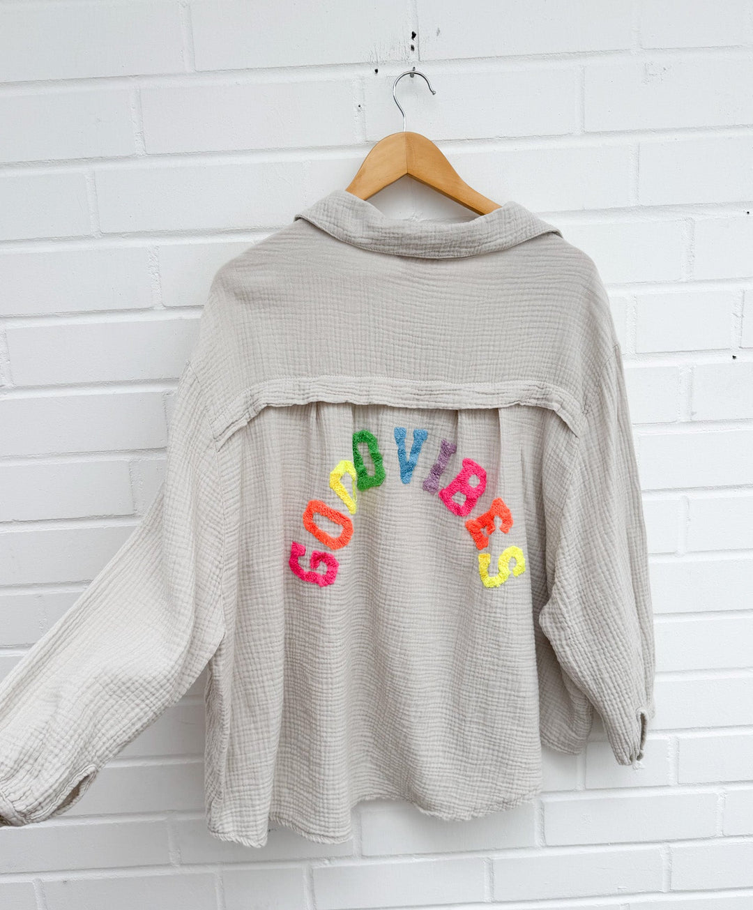 MUSSELIN BLUSE GOOD VIBES - versch. Farben