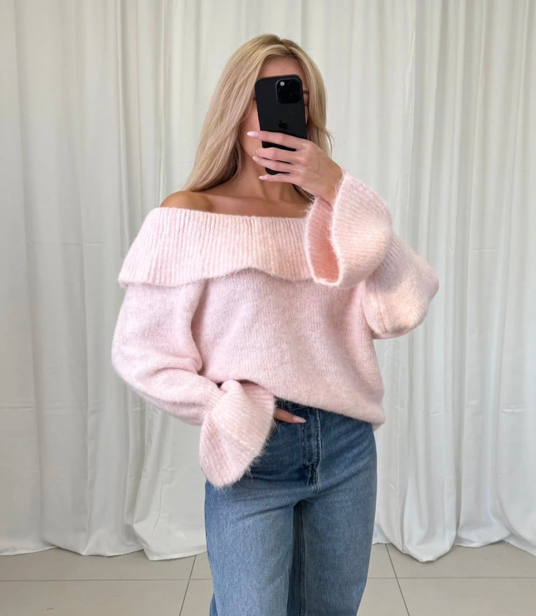 RÜSCHEN OFF SHOULDER STRICKPULLOVER - versch. Farben