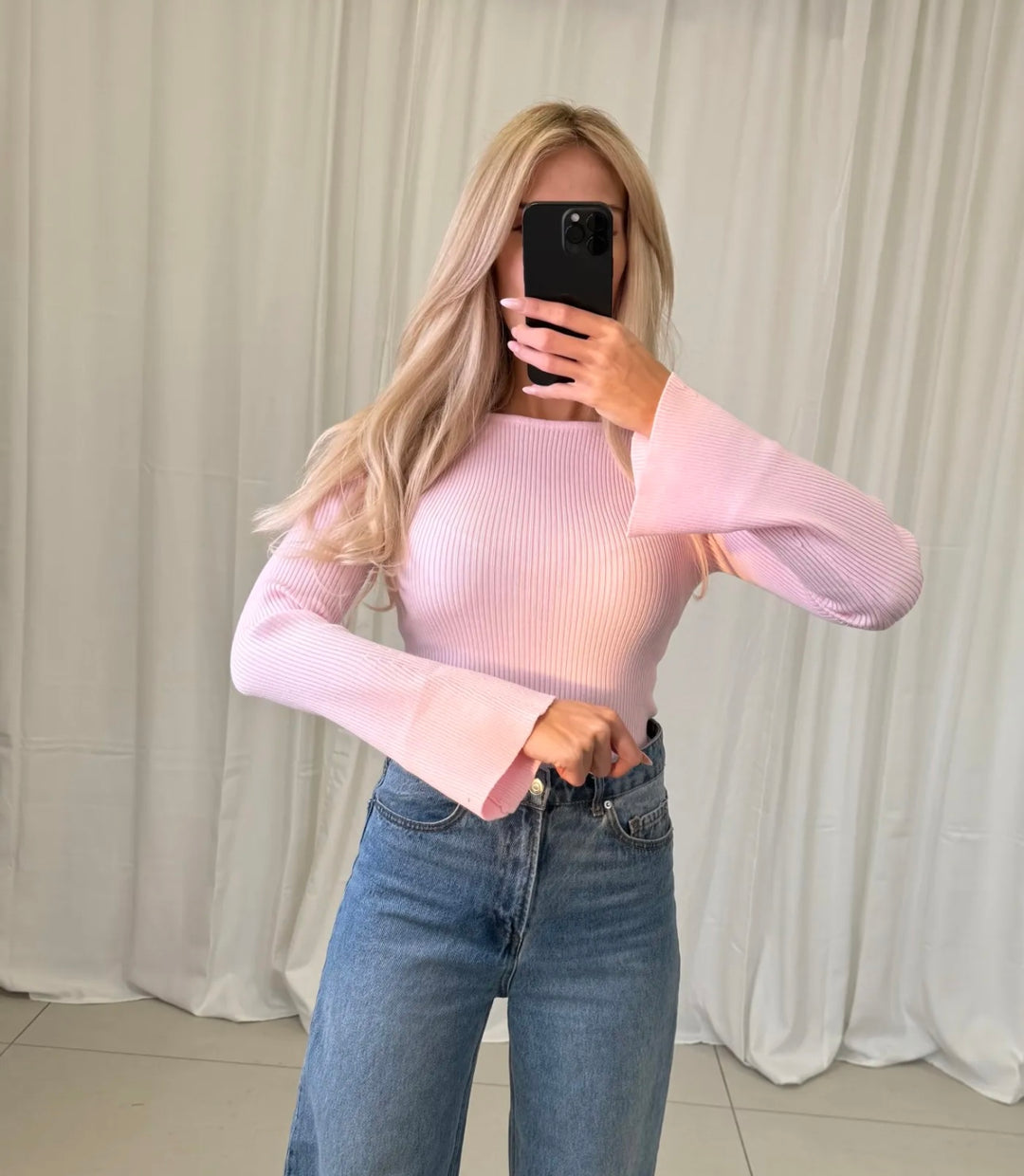 LEICHTER STRICKPULLOVER mit ausgestellten Arm - versch. Farben
