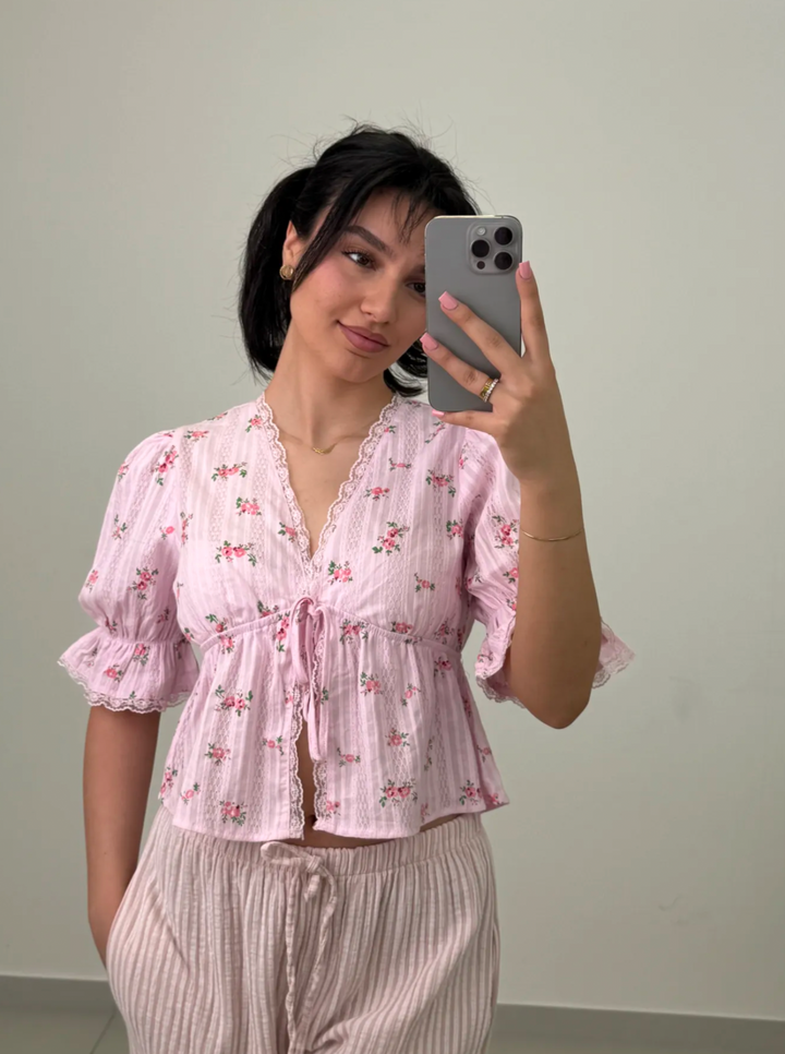 KURZARM BLUSE NAEMI - versch. Farben