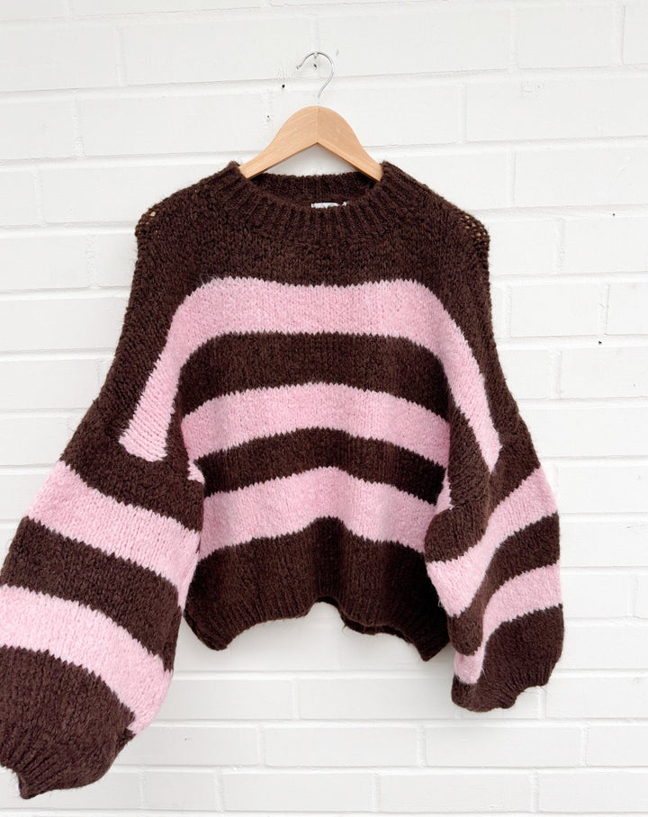 OVERSIZE STREIFEN STRICKPULLOVER - Rosa braun