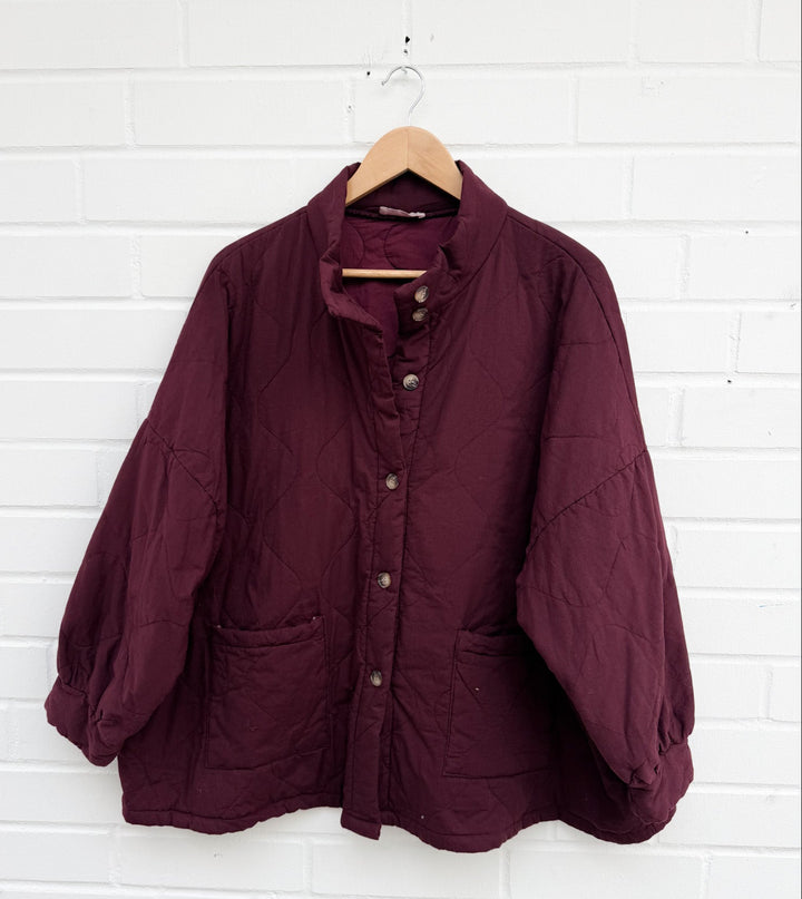 GESTEPPTE OVERSIZE JACKE - versch. Farben