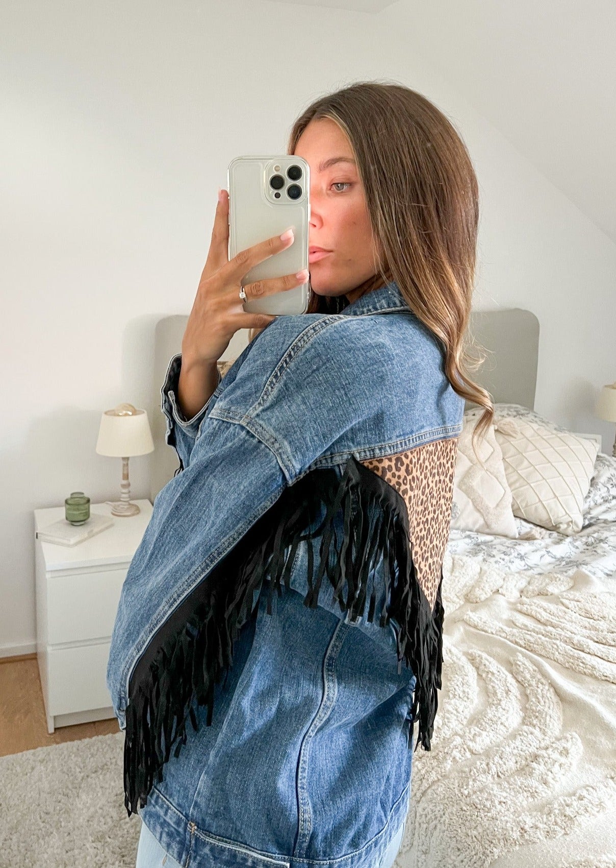 JEANSJACKE MIT FRANSEN