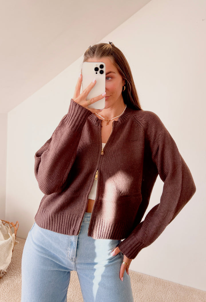 STRICKJACKE mit goldenen Reißverschluss - versch. Farben