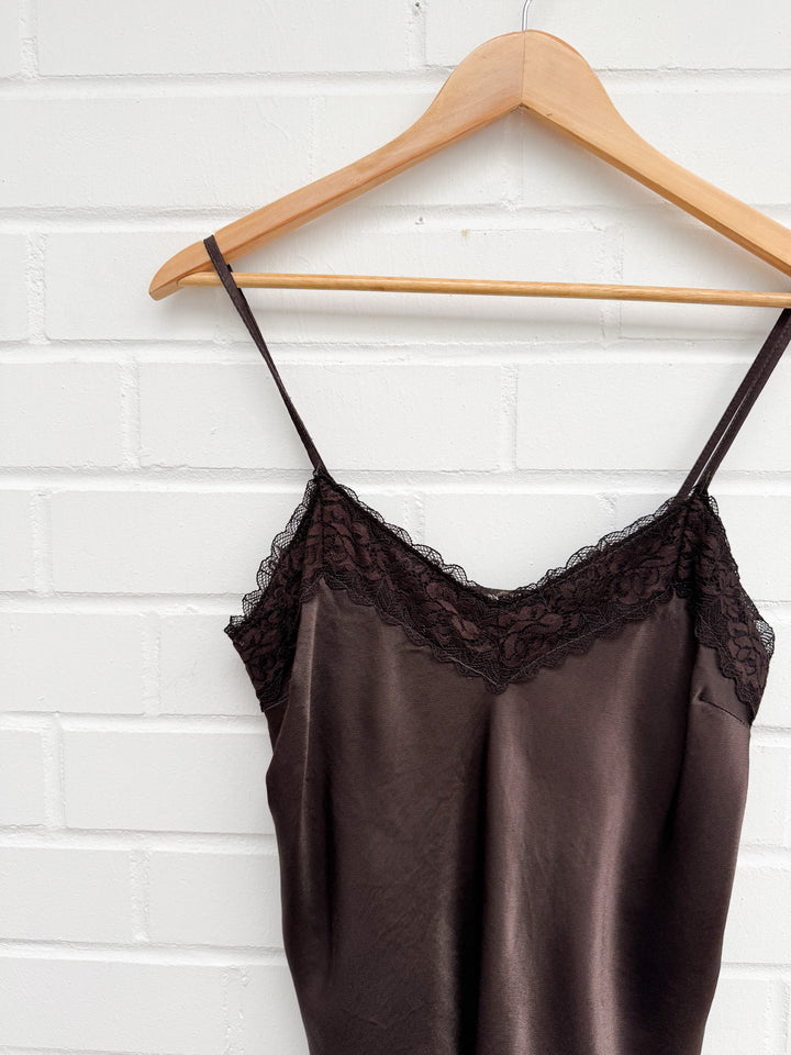 VISKOSE TOP mit Spitze - braun