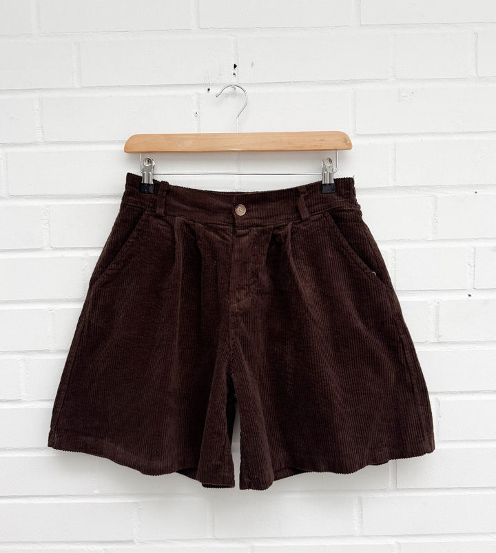 CORD SHORTS - versch. Farben