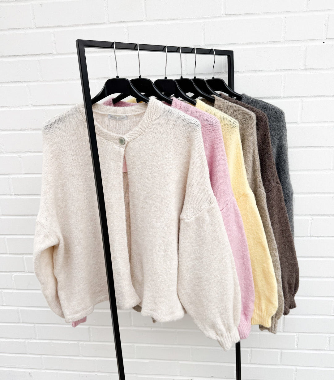 STRICKJACKE SHELLY - versch. Farben