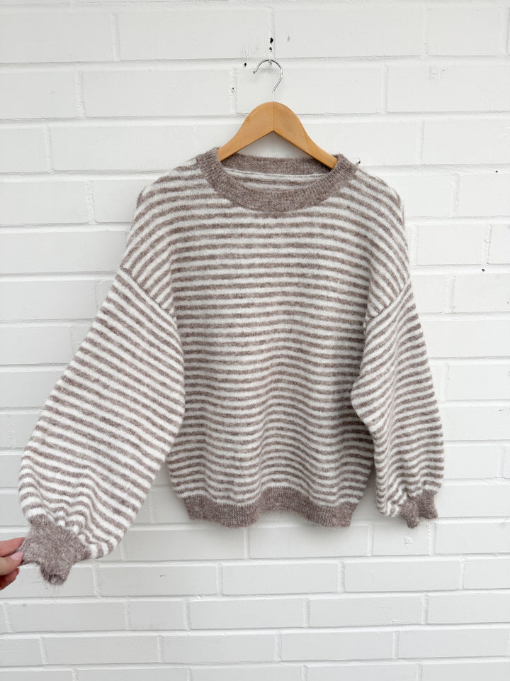 LITTLE STRIPE STRICKPULLOVER - versch. Farben