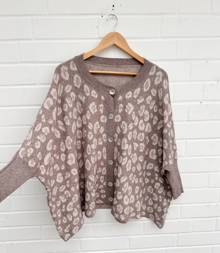 LEO STRICKJACKE MAGDA - versch. Farben