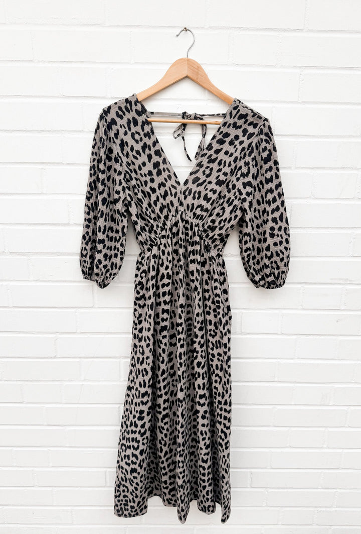 MIDI 3/4 ARM LEO MUSSELIN KLEID - taupe