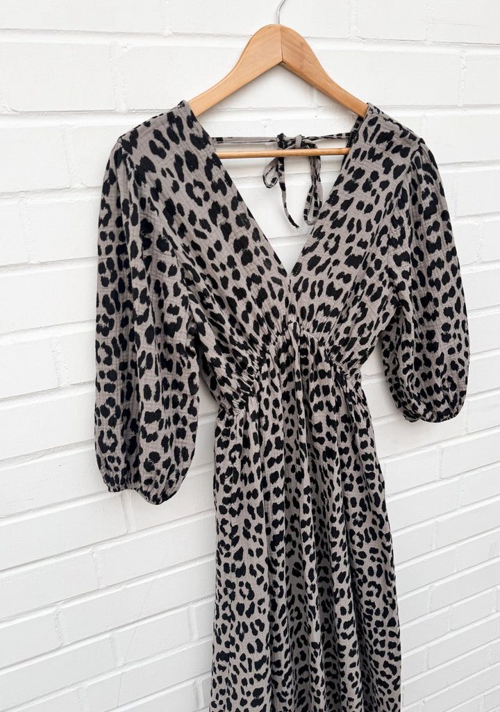 MIDI 3/4 ARM LEO MUSSELIN KLEID - taupe