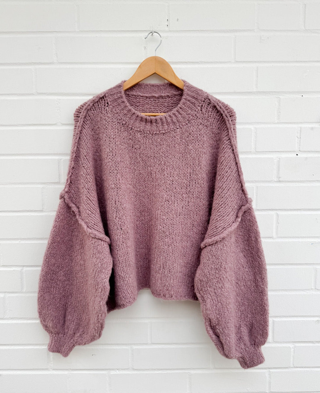 KURZER STRICKPULLOVER MAIRA - versch. Farben