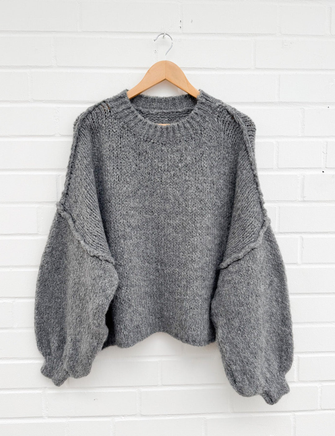KURZER STRICKPULLOVER MAIRA - versch. Farben