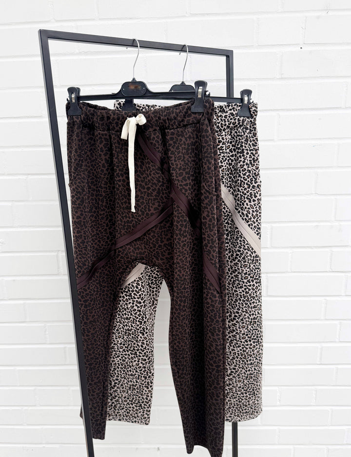 WEICHE LEO BAGGY PANTS - versch. Farben