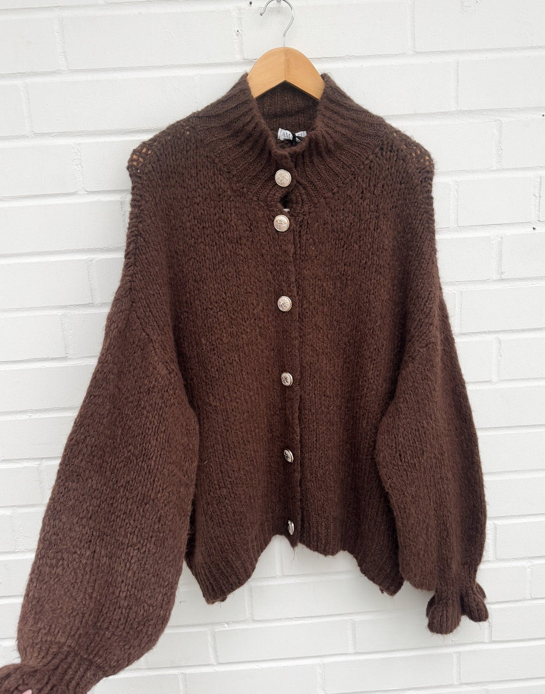 RÜSCHEN MAIRA STRICKJACKE - versch. Farben