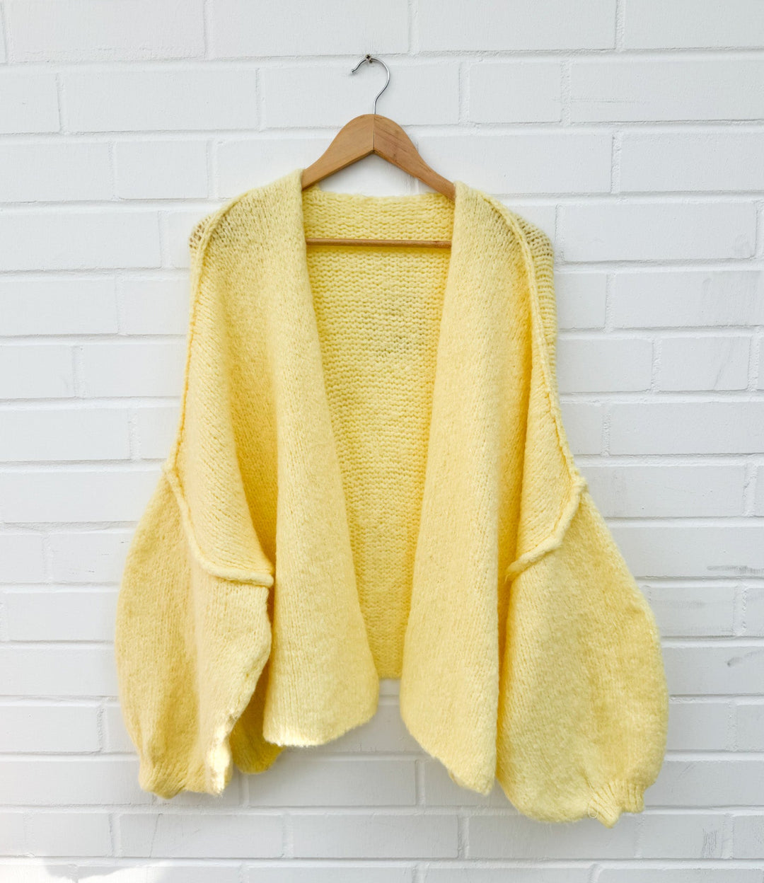 OVERSIZE STRICKJACKE MELLO- versch. Farben