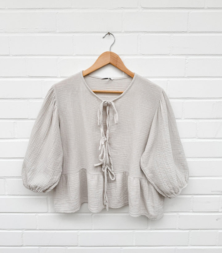 MUSSELIN SCHLEIFEN BLUSE - versch. Farben