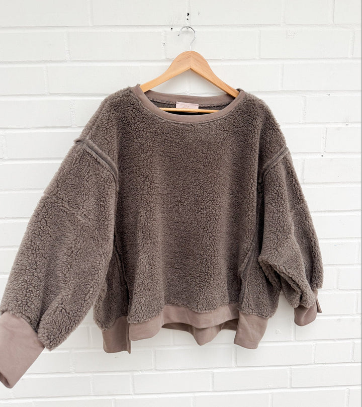 OVERSIZE TEDDY SWEATSHIRT - schlamm