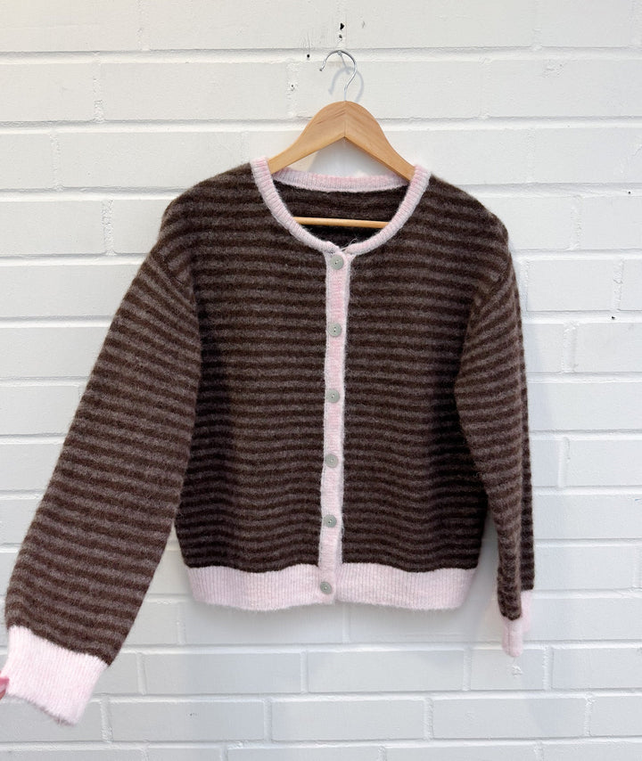 LITTLE STRIPE STRICKJACKE - versch. Farben
