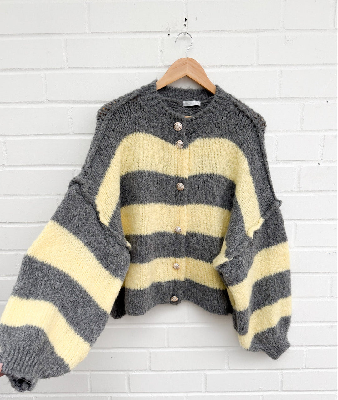 KURZE STREIFEN STRICKJACKE MAIRA - versch. Farben