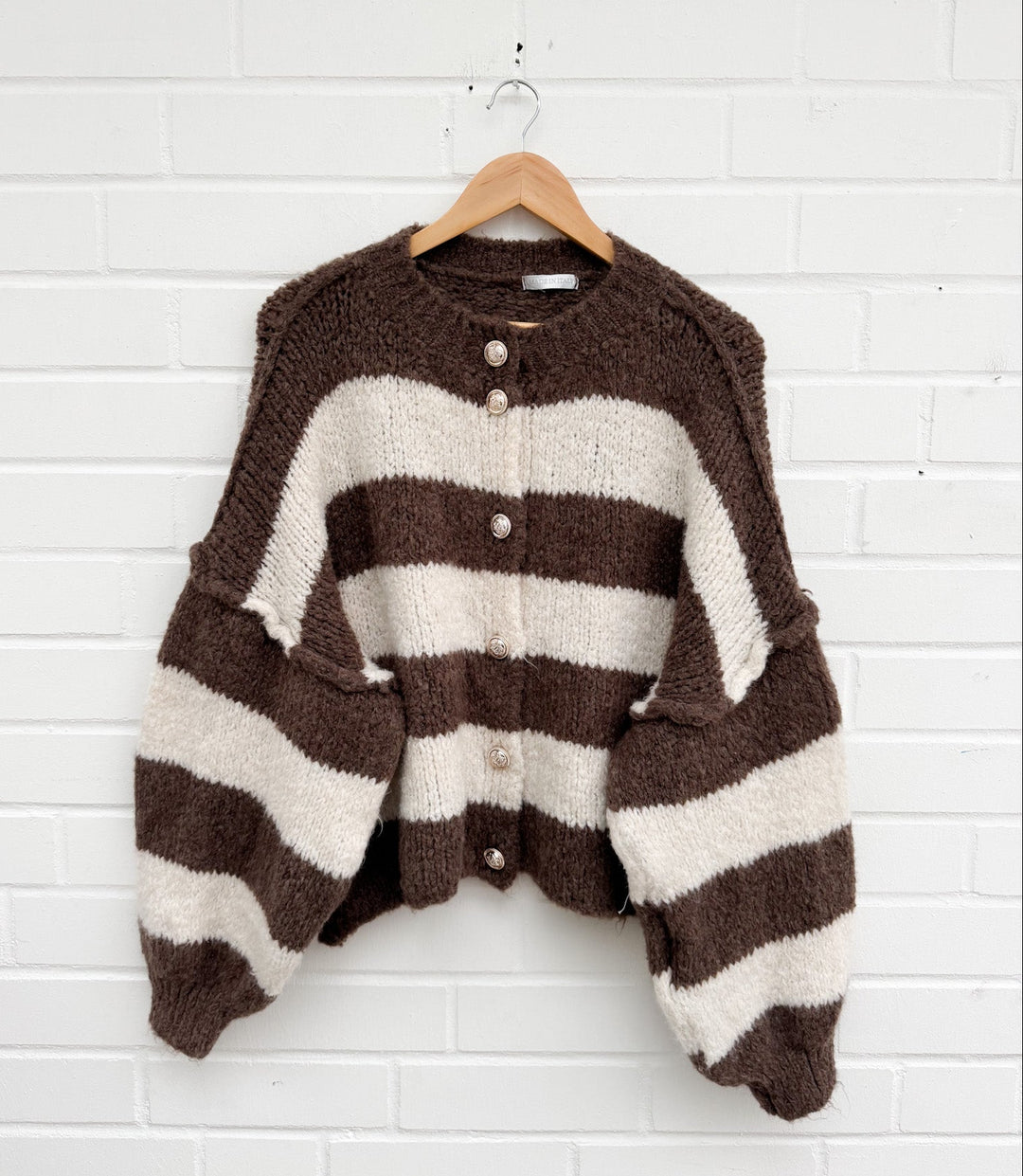 KURZE STREIFEN STRICKJACKE MAIRA - versch. Farben