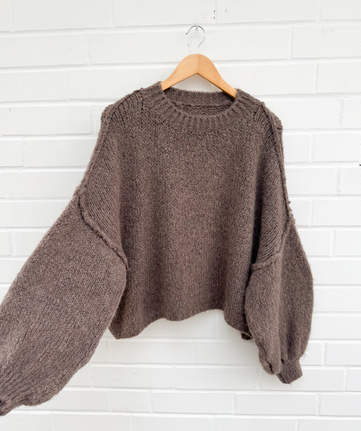 KURZER STRICKPULLOVER MAIRA - versch. Farben