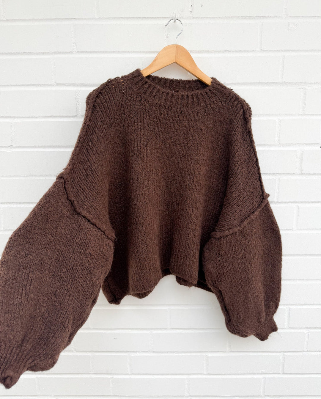 KURZER STRICKPULLOVER MAIRA - versch. Farben