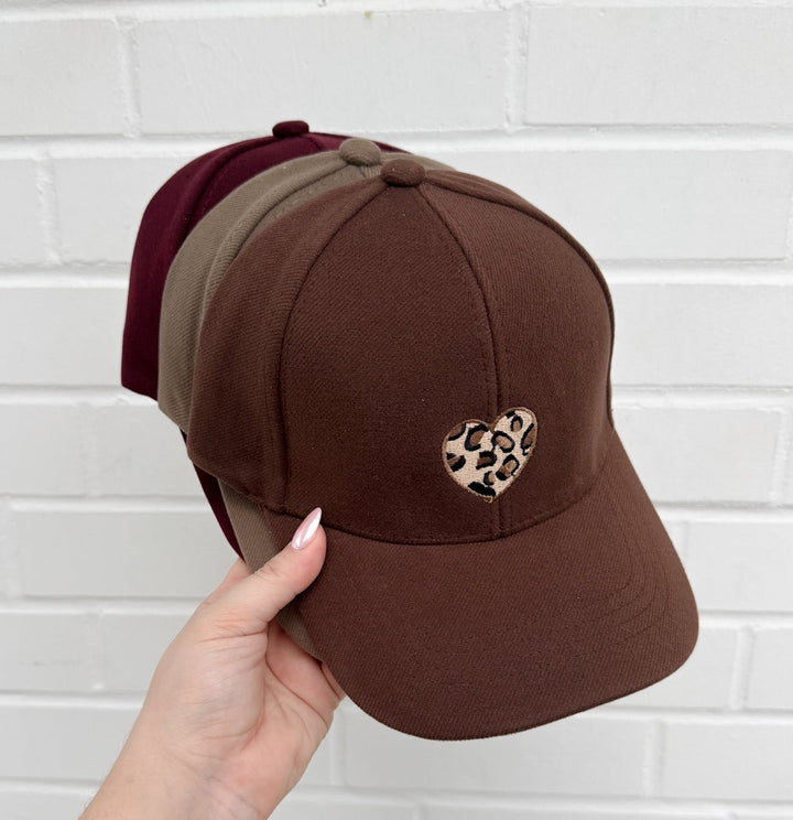 CAP mit Leoparden Herz - versch. Farben