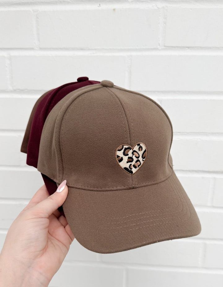 CAP mit Leoparden Herz - versch. Farben