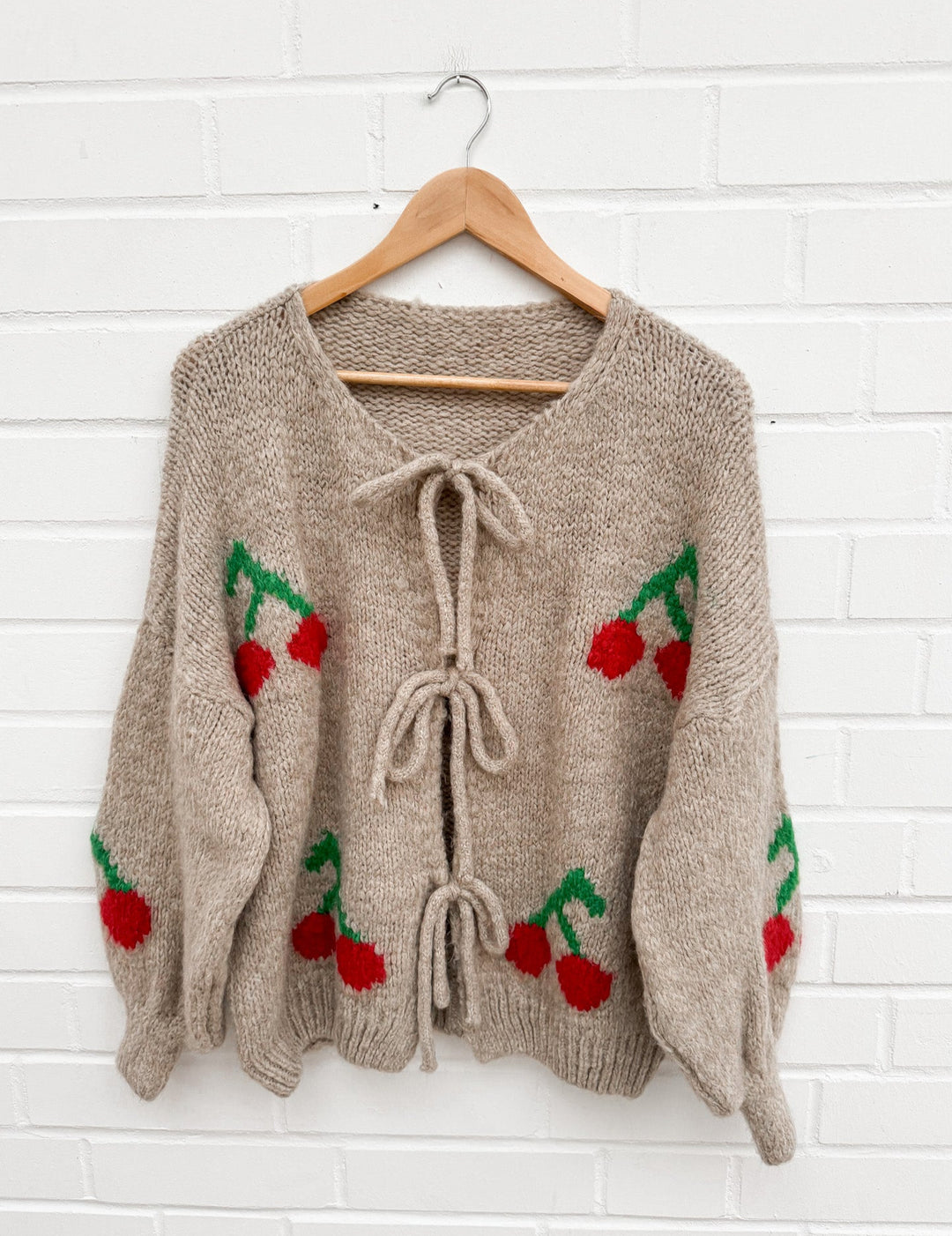 SCHLEIFEN CHERRY STRICKJACKE - Taupe