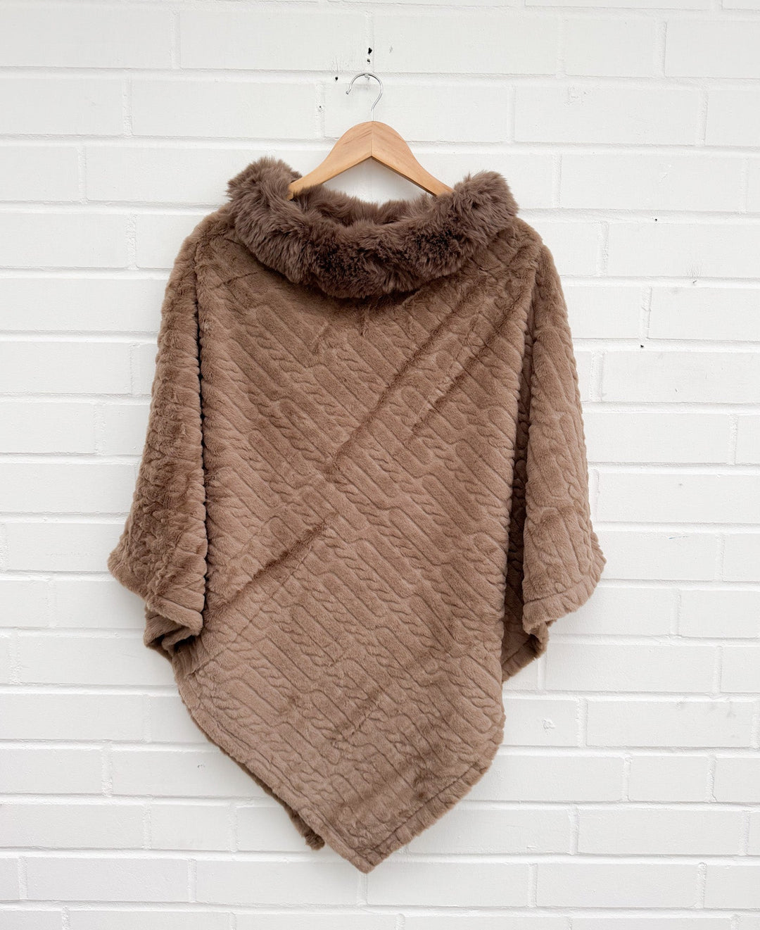 KUNSTFELL PONCHO - versch. Farben
