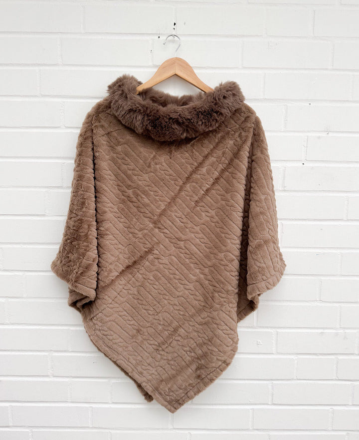 KUNSTFELL PONCHO - versch. Farben