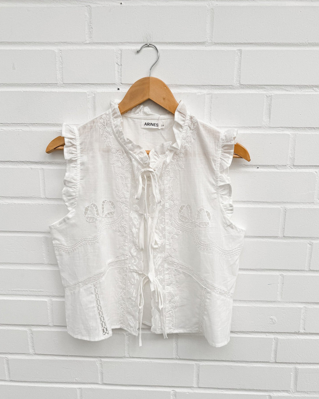 WHITE BLUSE MIT SCHLEIFEN (M2)