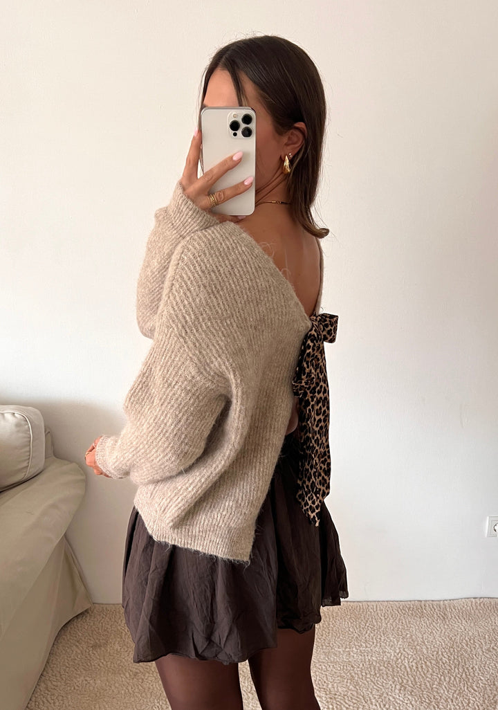 STRICKPULLOVER mit Leoparden Schleife - versch. Farben