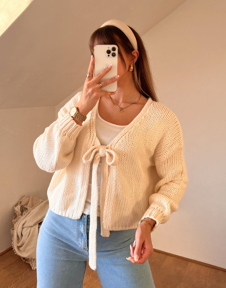 STRICKJACKE MIT SCHLEIFE - beige (A3)