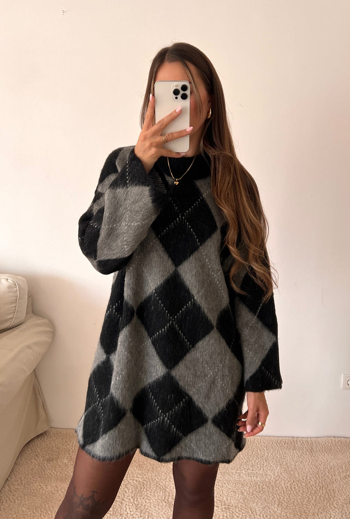 LONGPULLOVER KARO - versch. Farben