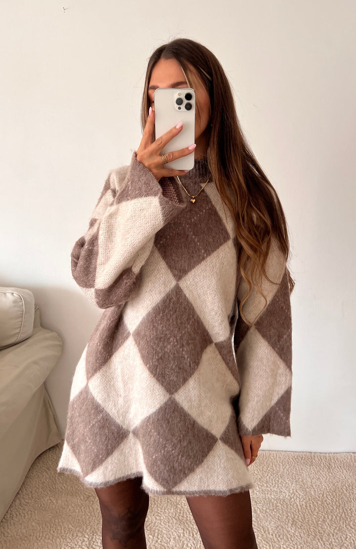 LONGPULLOVER KARO - versch. Farben