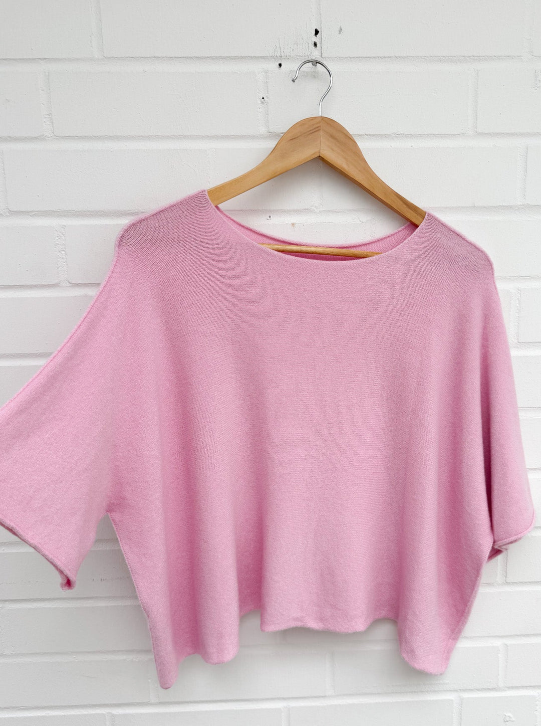 RUNDHALS KURZARM PULLOVER MAI - versch. Farben