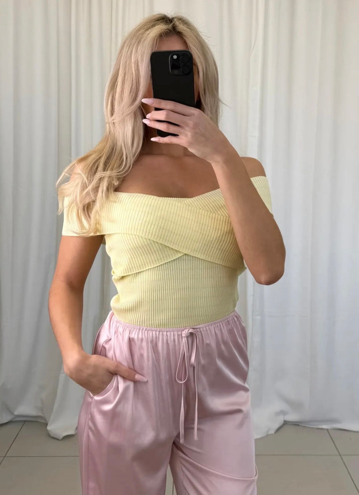 TOP SAHIRA - versch. Farben